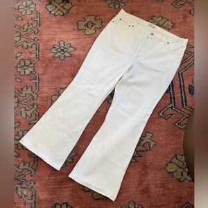 Abercrombie & Fitch The Vintage Flare Off White Jeans